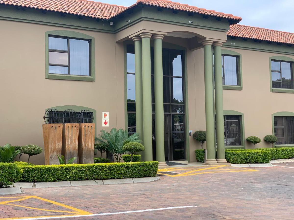 Royal Hotel Polokwane Exterior photo